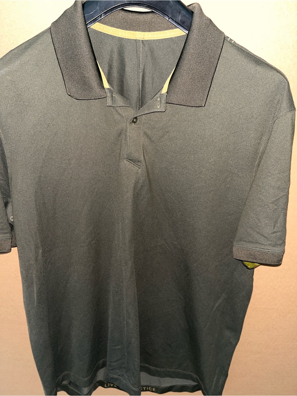 Lululemon Golf Short Sleeve Polo Shirt Size Medium Olive Green Mens Great